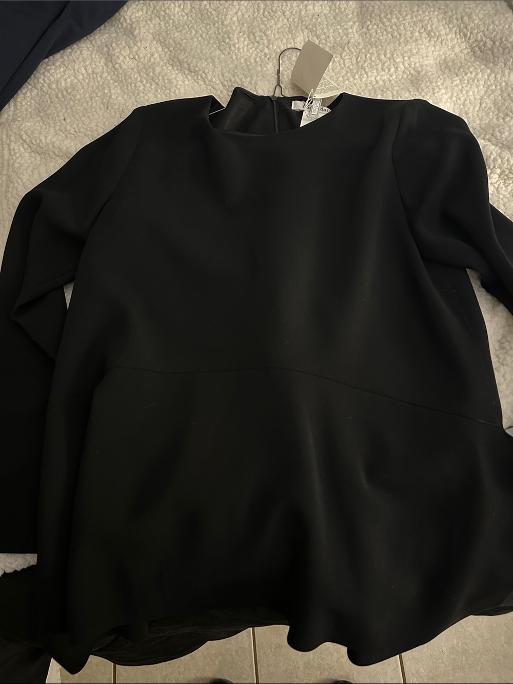 MaxMara Black Long-Sleeve Dress with Minimal Neckline - Picture 10 of 10